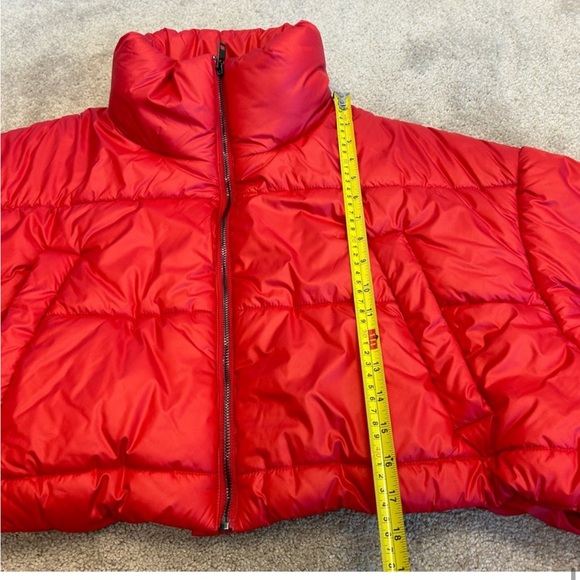 De Base Red Montana Crop Puffer Jacket Coat Ski Jacket Sz M NWT - Picture 8 of 10